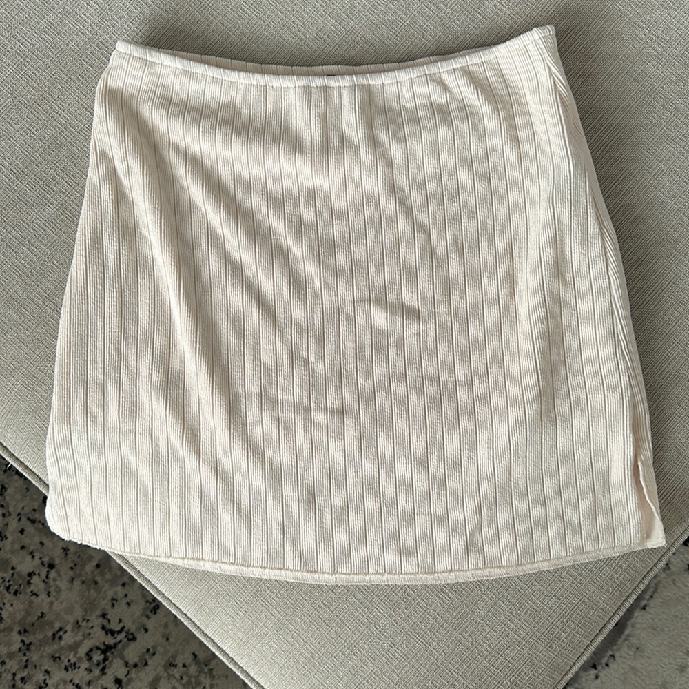 forever 21 beige skirt thick material